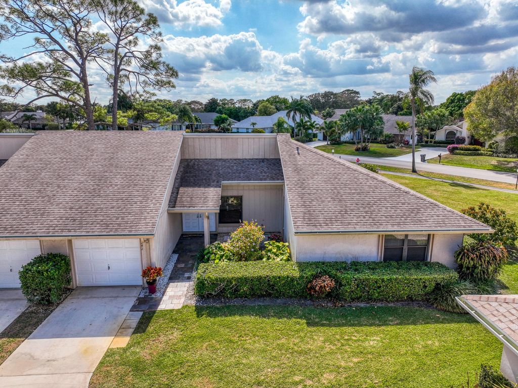 Photo of 6242 Brandon Street, Palm Beach Gardens, FL 33418 (MLS # R11163567)