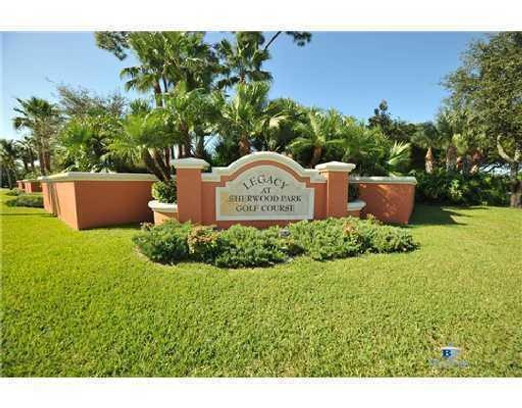 Photo of 60 Legacy Court, Delray Beach, FL 33445 (MLS # R11017837)