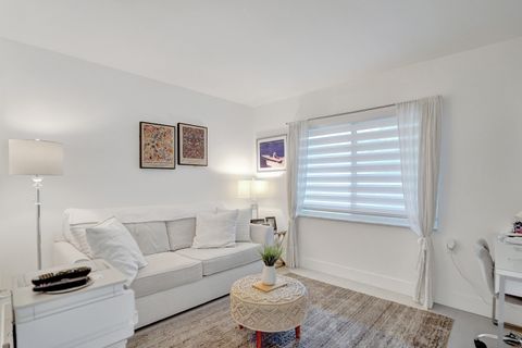 Tiny photo for 1211 Bahama Bend #E1, Coconut Creek, FL 33066 (MLS # B26044389)