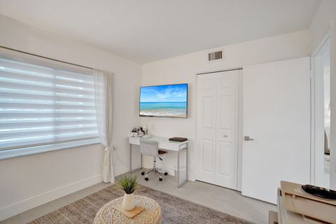 Tiny photo for 1211 Bahama Bend #E1, Coconut Creek, FL 33066 (MLS # B26044389)
