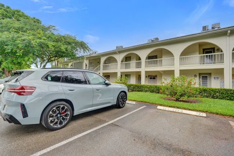 Tiny photo for 1211 Bahama Bend #E1, Coconut Creek, FL 33066 (MLS # B26044389)