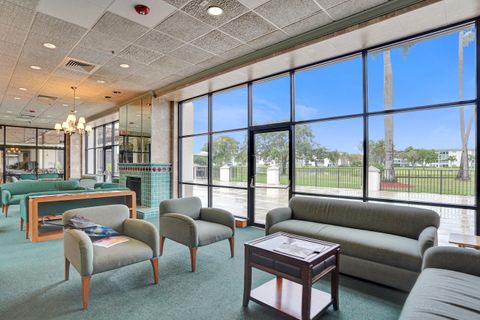 Tiny photo for 1211 Bahama Bend #E1, Coconut Creek, FL 33066 (MLS # B26044389)