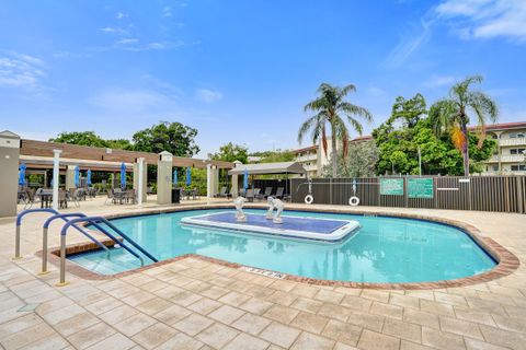 Tiny photo for 1211 Bahama Bend #E1, Coconut Creek, FL 33066 (MLS # B26044389)