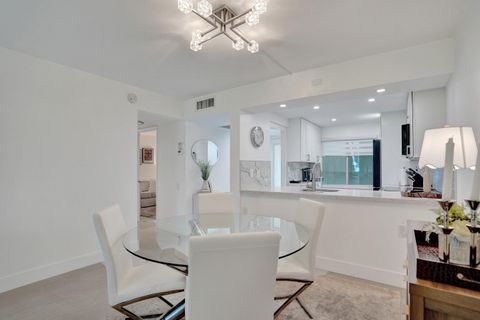 Tiny photo for 1211 Bahama Bend #E1, Coconut Creek, FL 33066 (MLS # B26044389)