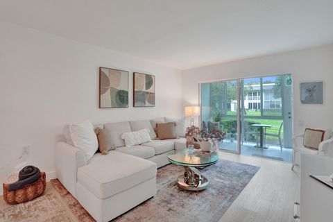 Tiny photo for 1211 Bahama Bend #E1, Coconut Creek, FL 33066 (MLS # B26044389)