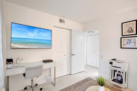 Tiny photo for 1211 Bahama Bend #E1, Coconut Creek, FL 33066 (MLS # B26044389)