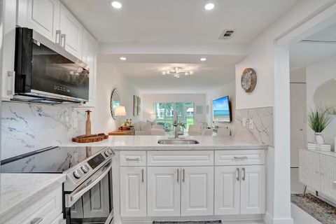 Tiny photo for 1211 Bahama Bend #E1, Coconut Creek, FL 33066 (MLS # B26044389)