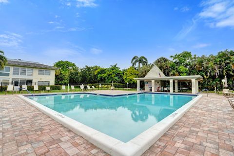 Tiny photo for 1211 Bahama Bend #E1, Coconut Creek, FL 33066 (MLS # B26044389)