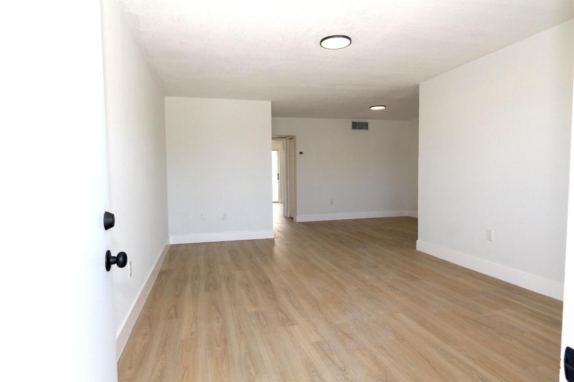 Ro-mont South Green Condo TWX - Residential