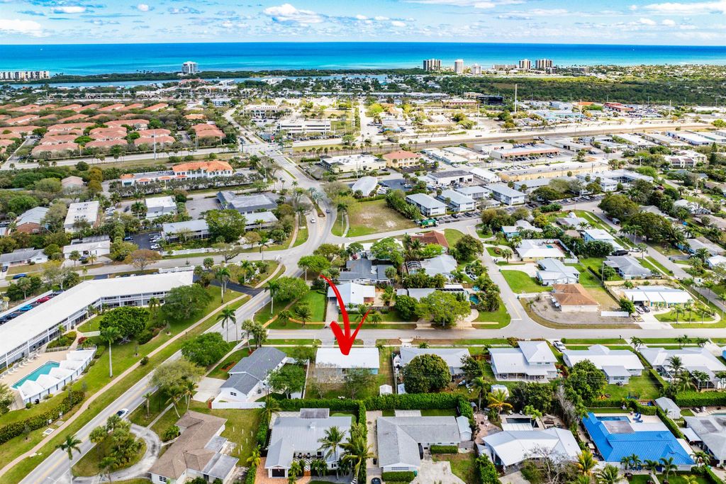 Photo of 371 Saturn Avenue, Tequesta, FL 33469 (MLS # R11079151)