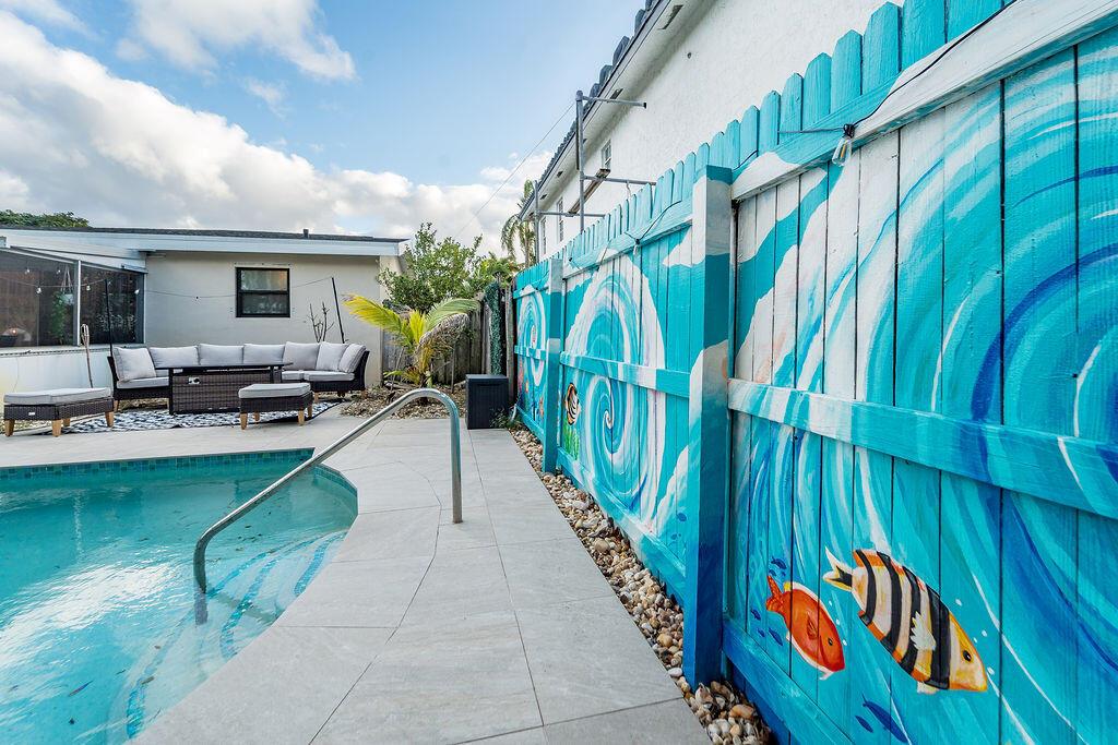 LAKE OSBORNE ESTATES 3 - Residential