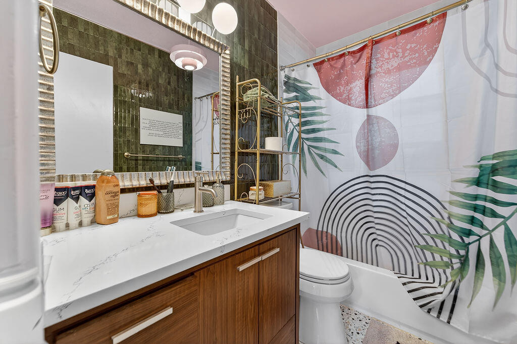 LAKE OSBORNE ESTATES 3 - Residential