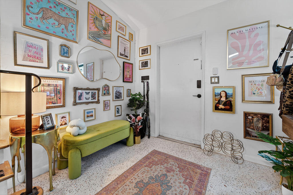 LAKE OSBORNE ESTATES 3 - Residential