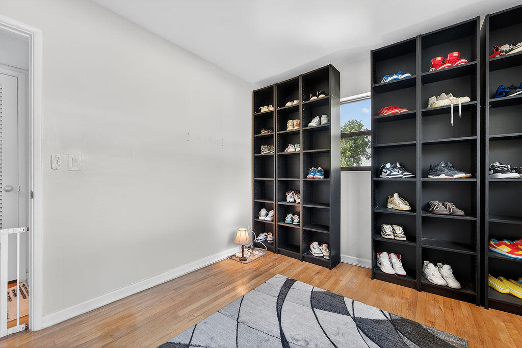 LAKE OSBORNE ESTATES 3 - Residential