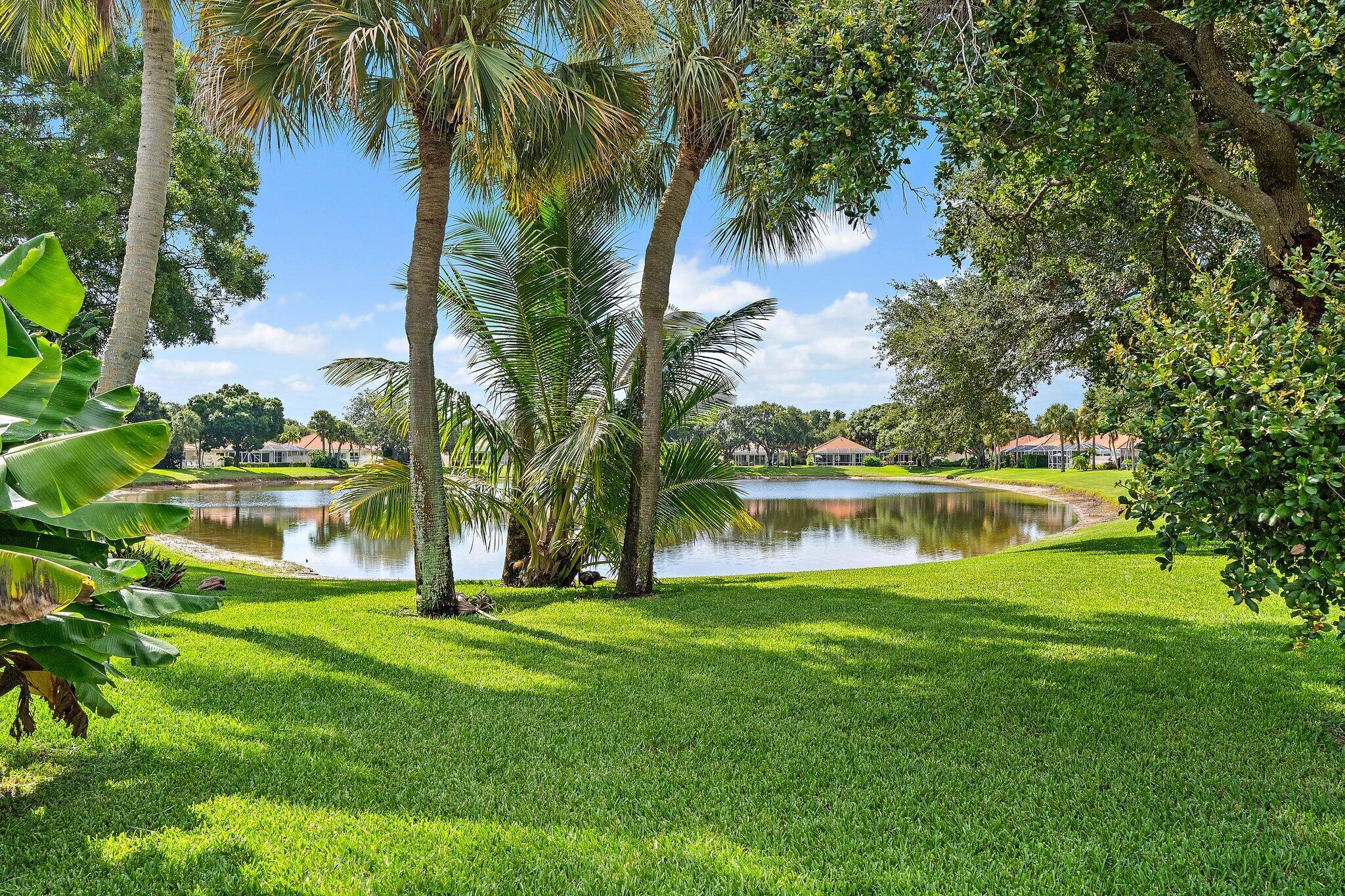 216 E Tall Oaks Circle