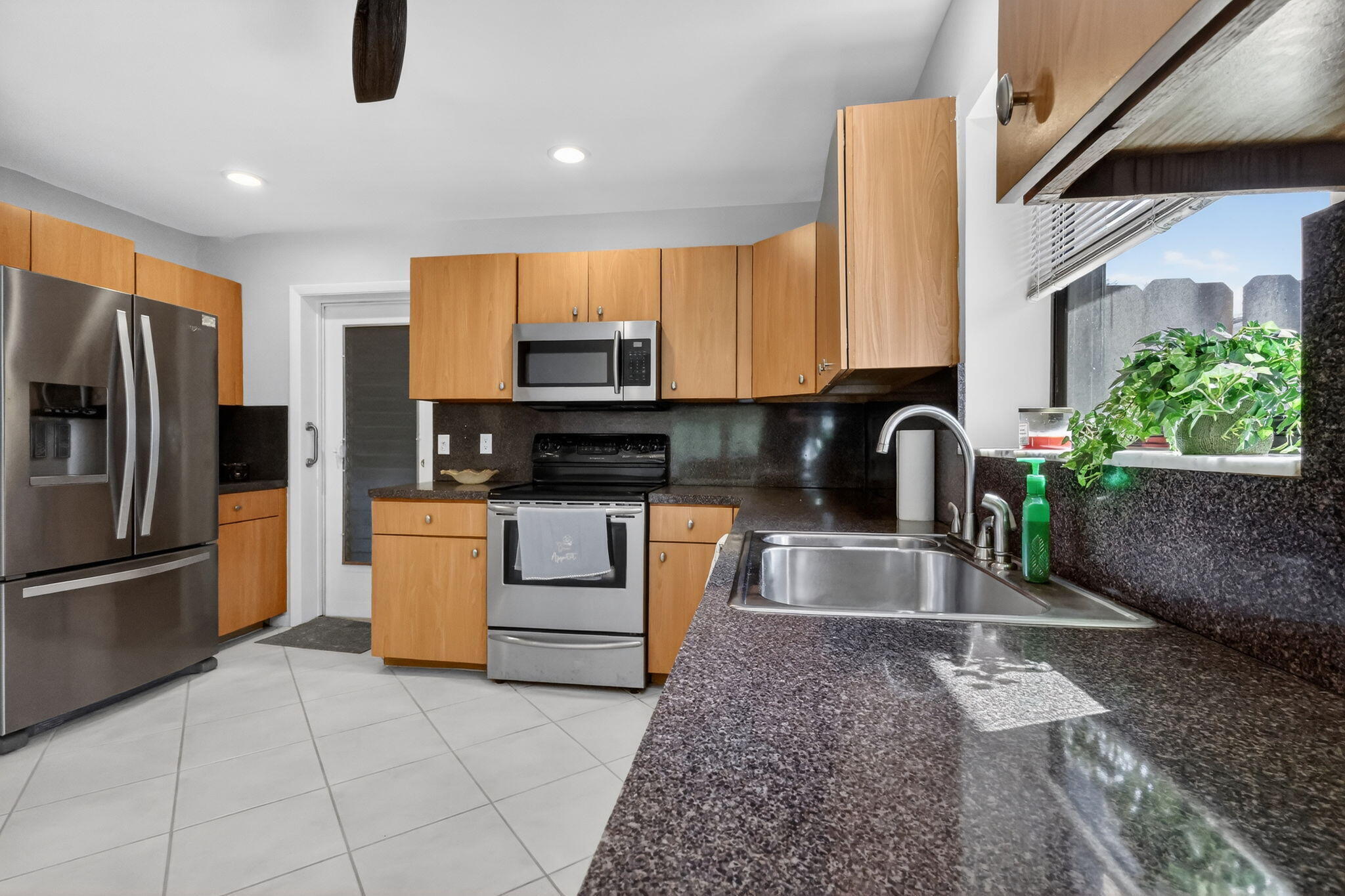 RAINBERRY BAY SEC 5 - Residential Lease