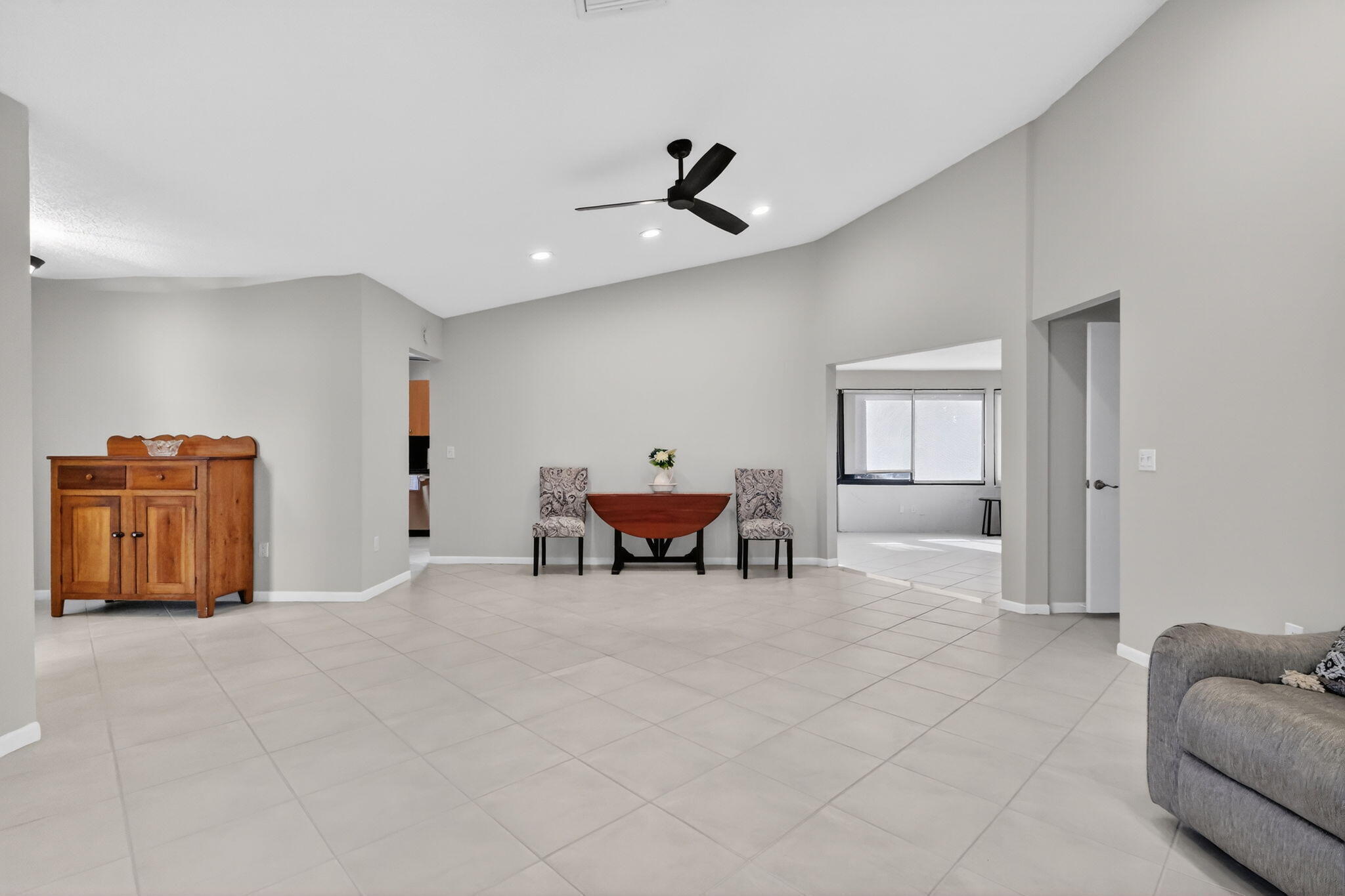 RAINBERRY BAY SEC 5 - Residential Lease
