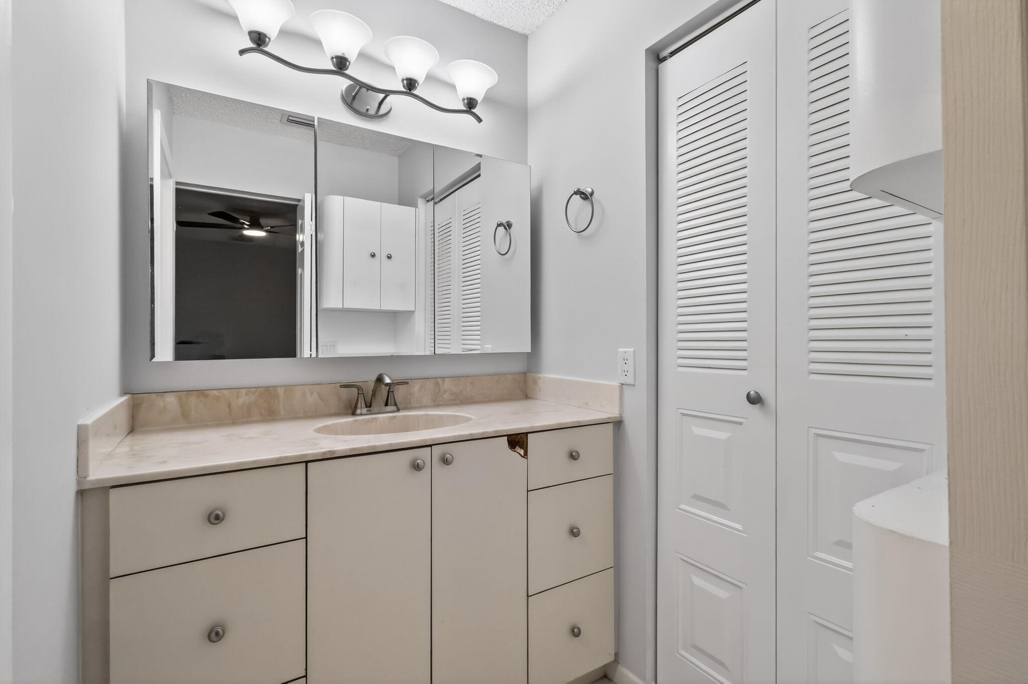 RAINBERRY BAY SEC 5 - Residential Lease