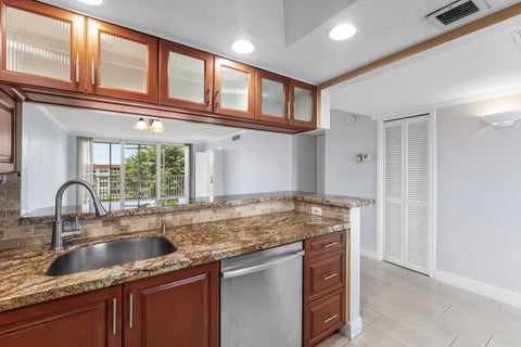 Tiny photo for 3150 NE 48th Court #411, Lighthouse Point, FL 33064 (MLS # B26036527)