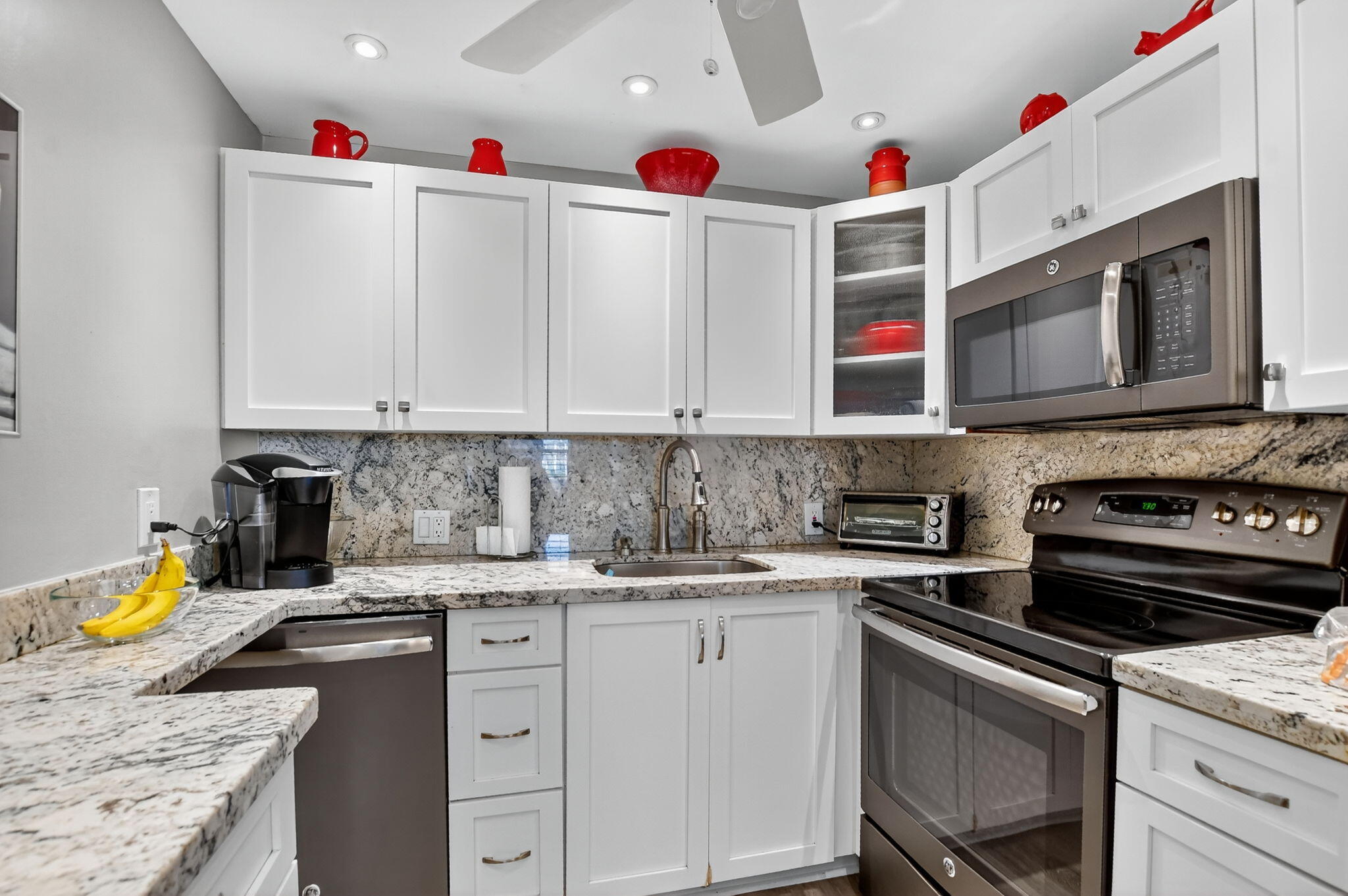 THIS BEAUTIFULLY RENOVATED CONDO HAS THE BEST EXPOSE WITH A LONG LAKE VIEW.UPDATED FLOORS, KITCHEN AND BATHS.COME ENJOY ALL OF THE FANTASTIC AMENITIES THAT CENTURY VILLAGE HAS TO OFFER.