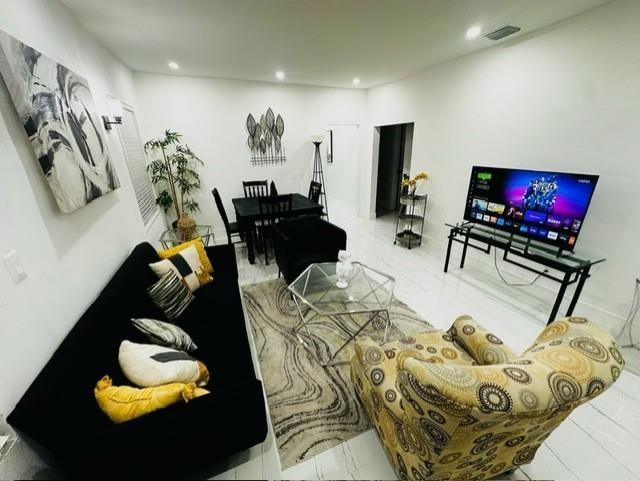 55 NW 47th St