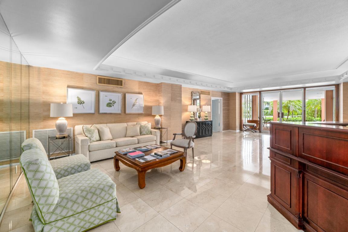 SOUTHLAKE CONDOMINIUM - Residential