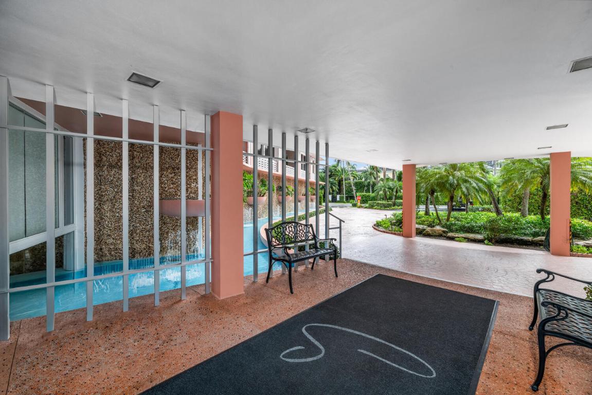 SOUTHLAKE CONDOMINIUM - Residential