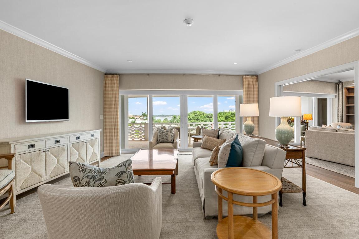 SOUTHLAKE CONDOMINIUM - Residential