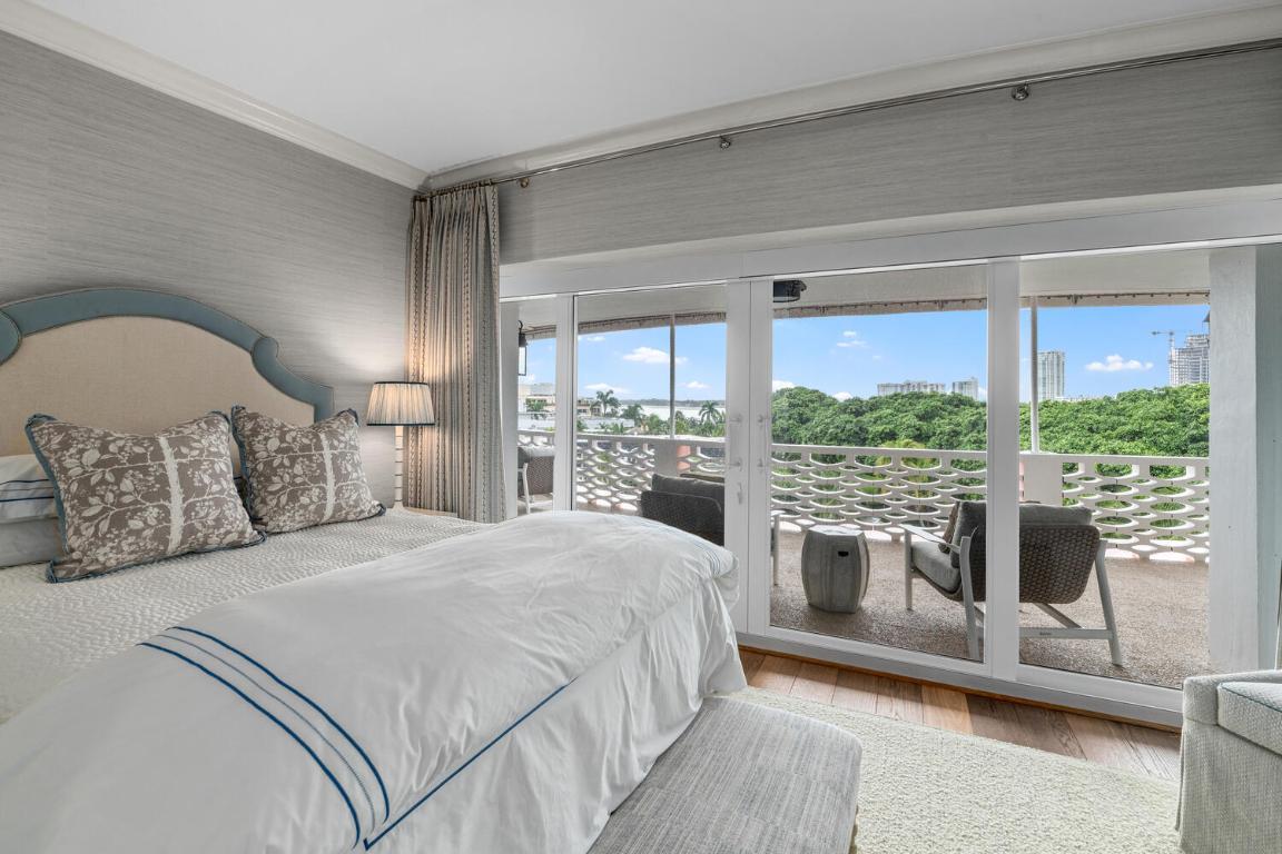 SOUTHLAKE CONDOMINIUM - Residential