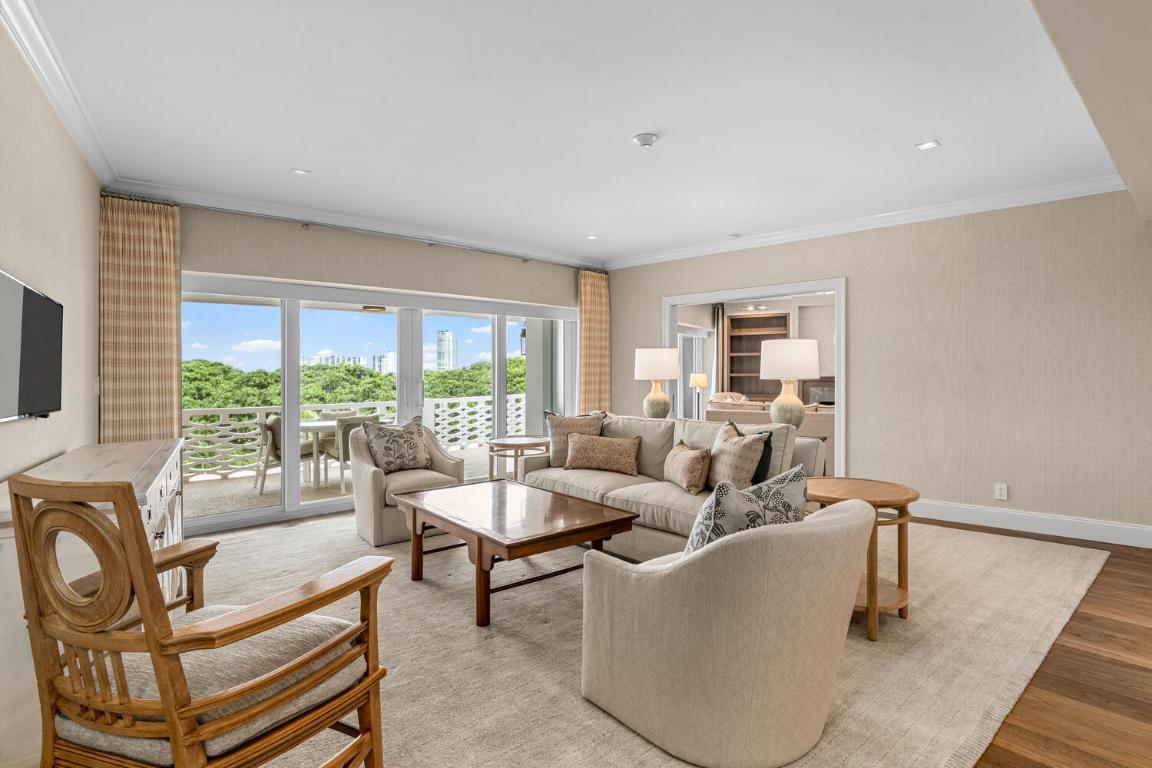 SOUTHLAKE CONDOMINIUM - Residential