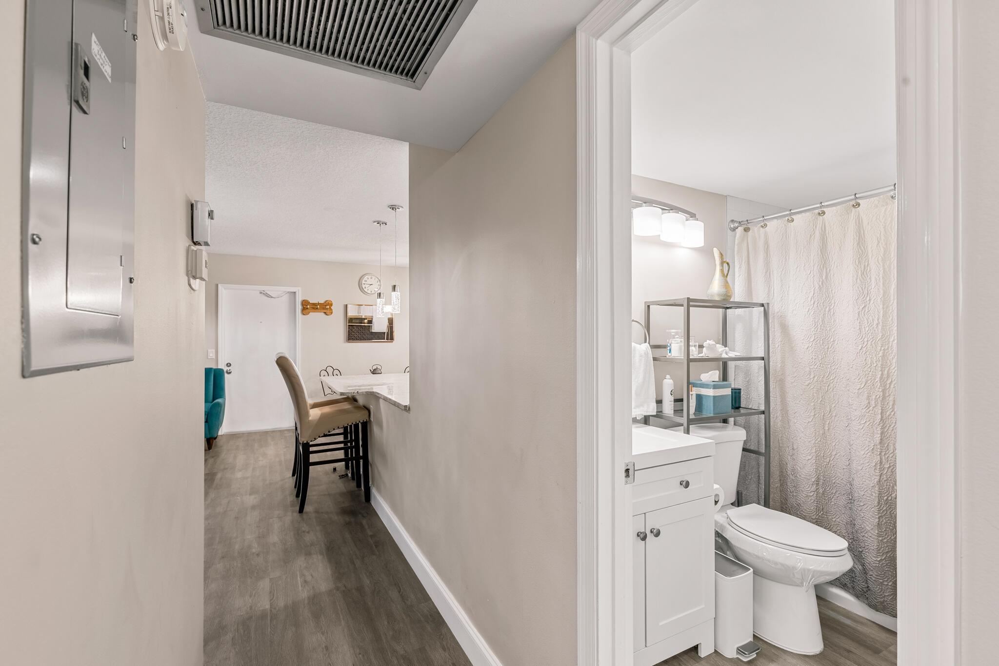 OAKRIDGE L CONDO - Residential