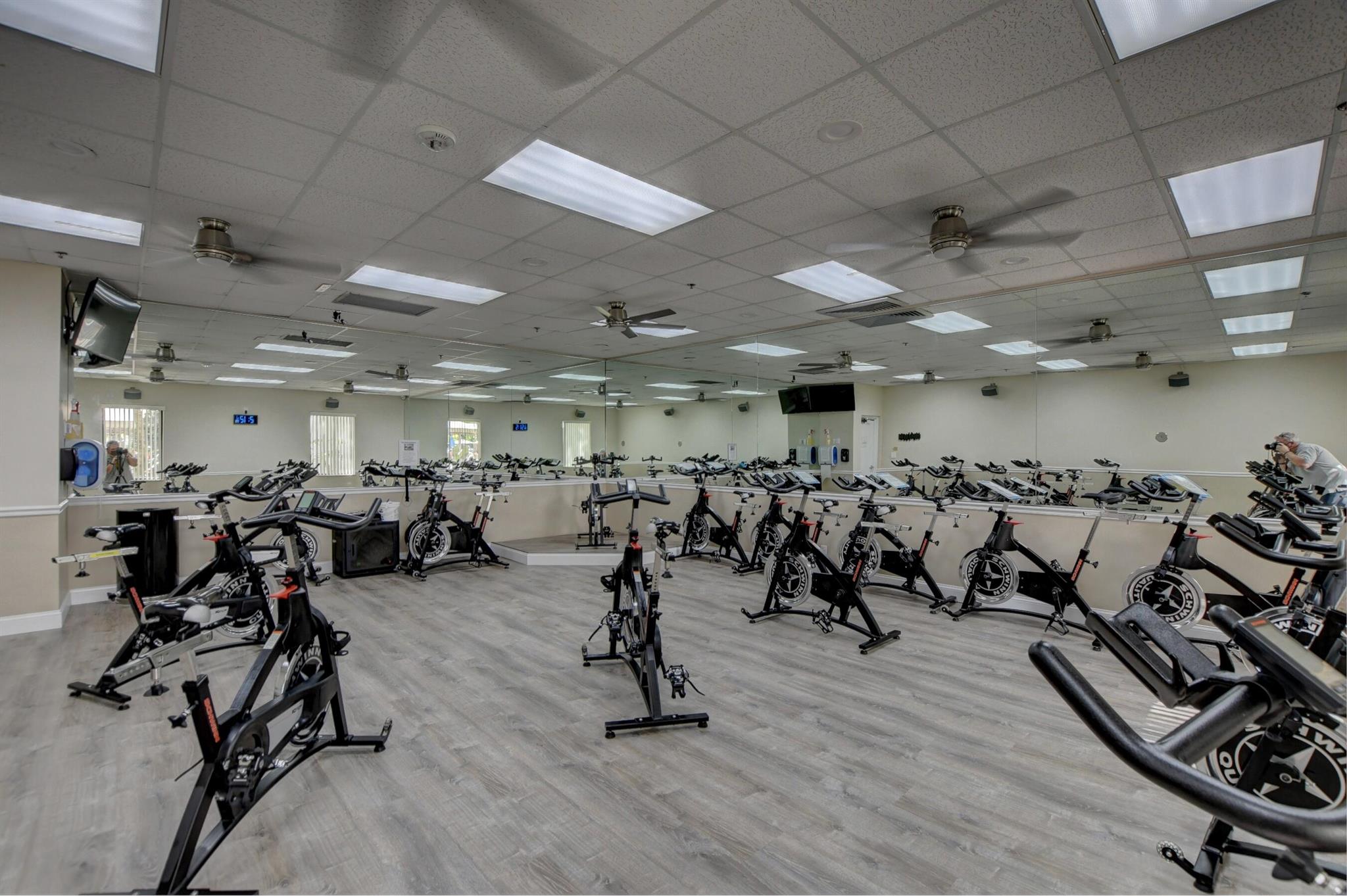 OAKRIDGE L CONDO - Residential