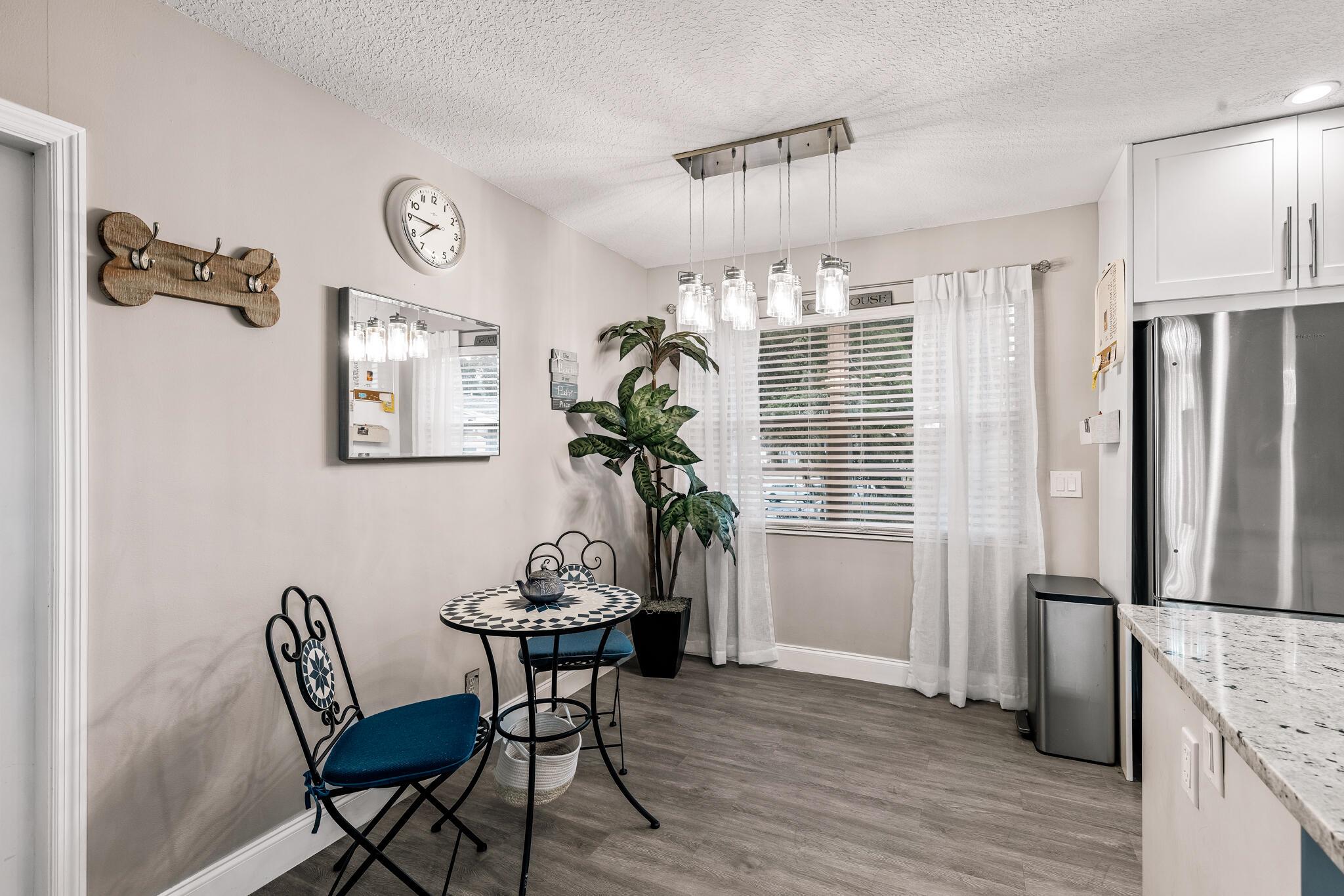 OAKRIDGE L CONDO - Residential