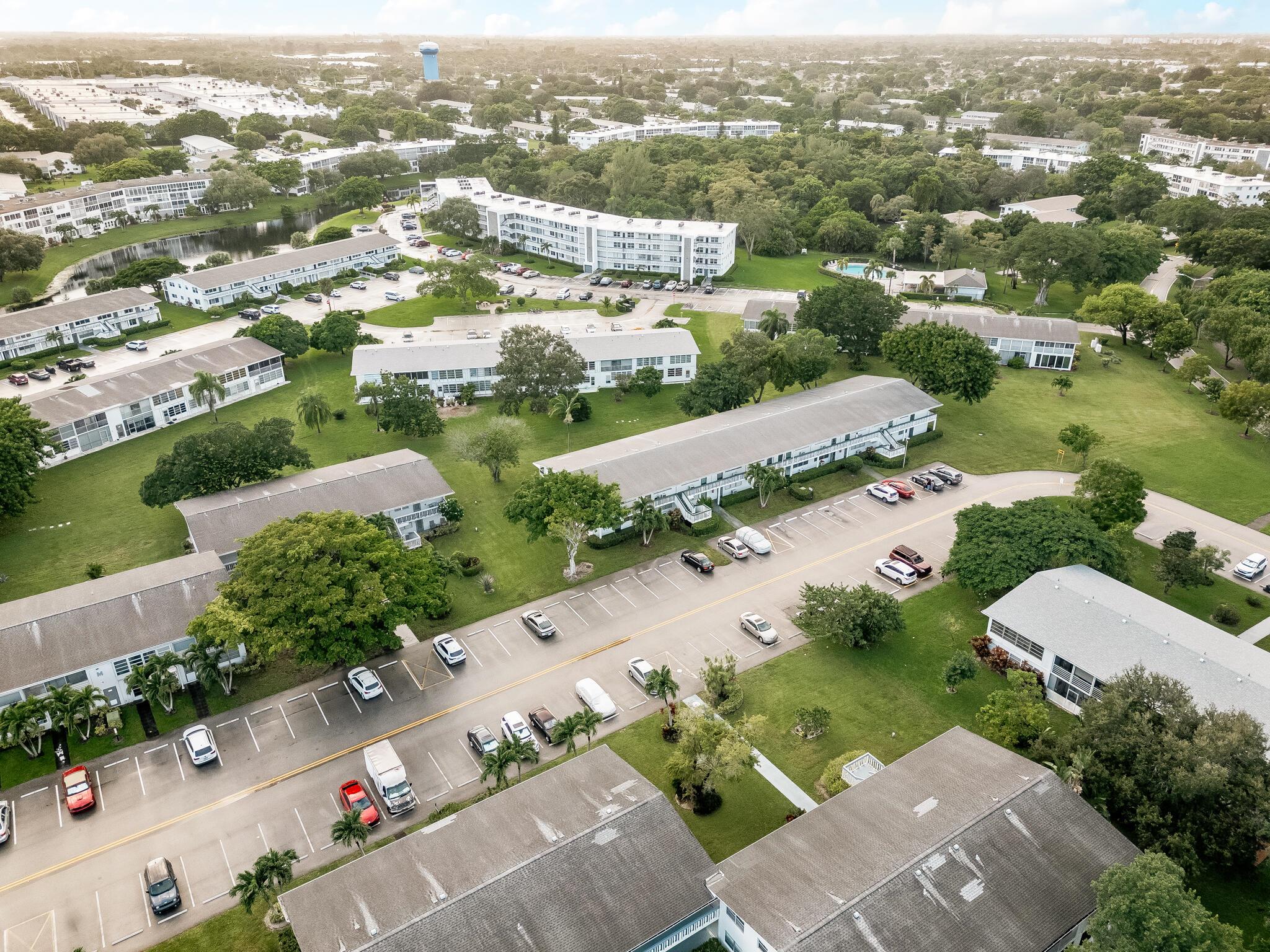 OAKRIDGE L CONDO - Residential