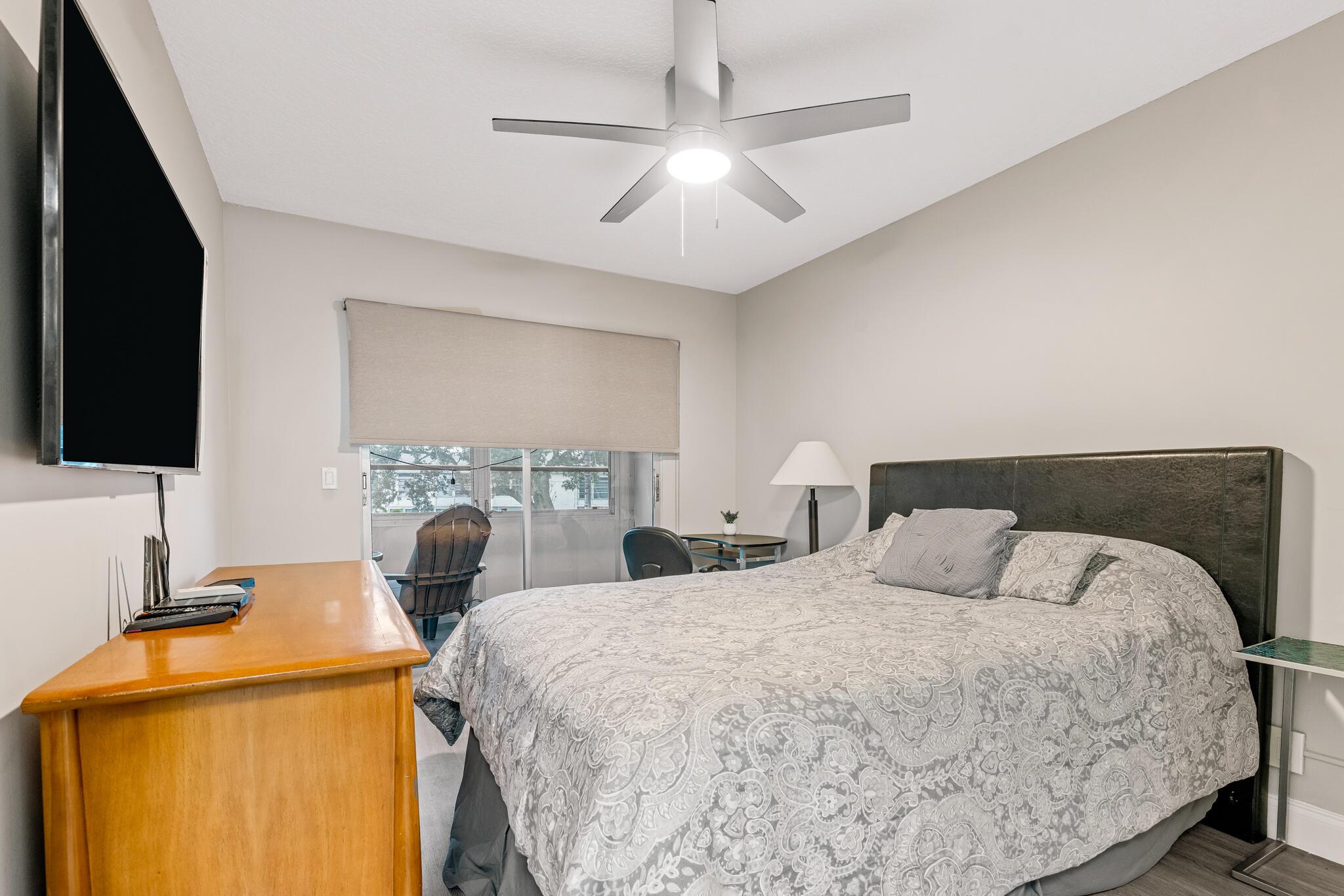 OAKRIDGE L CONDO - Residential