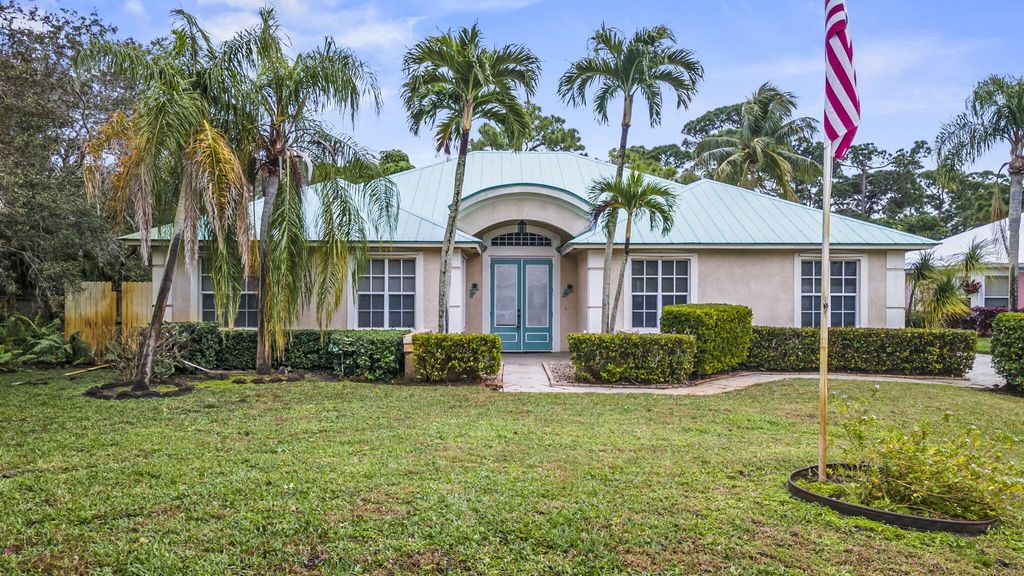 Photo of 7832 SE Windjammer Way, Hobe Sound, FL 33455 (MLS # R10949964)
