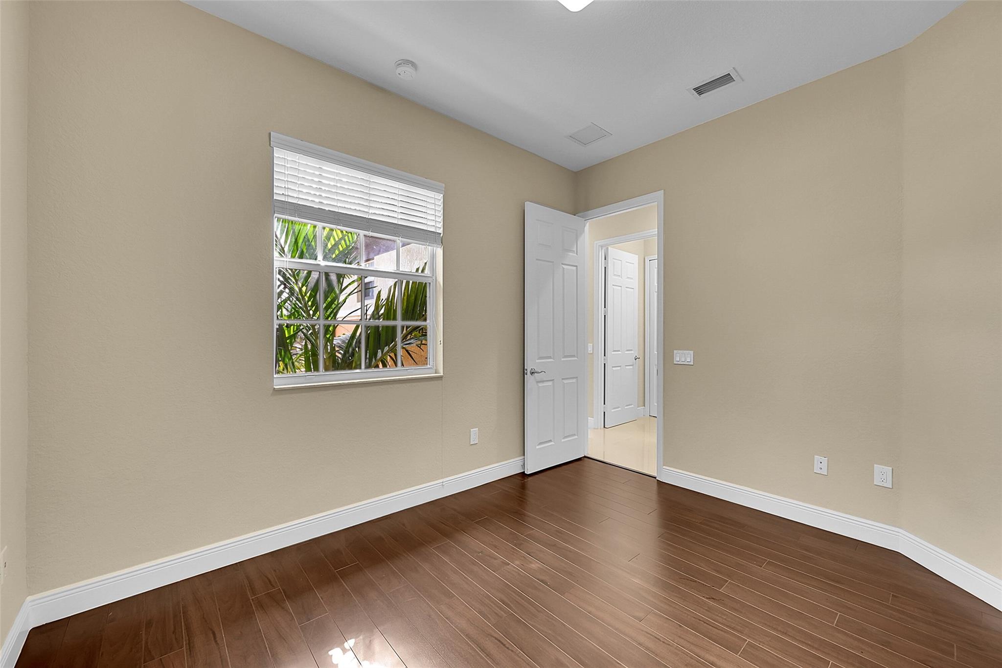 CYPRESS POINTE III AT HER - Residential Lease