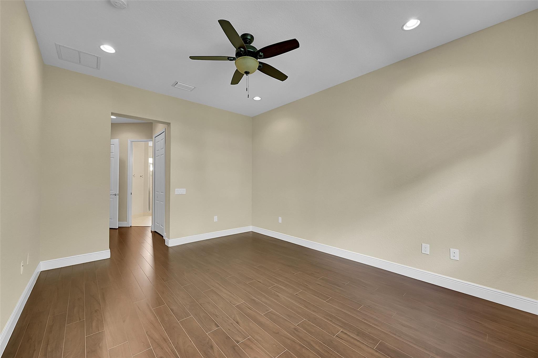 CYPRESS POINTE III AT HER - Residential Lease