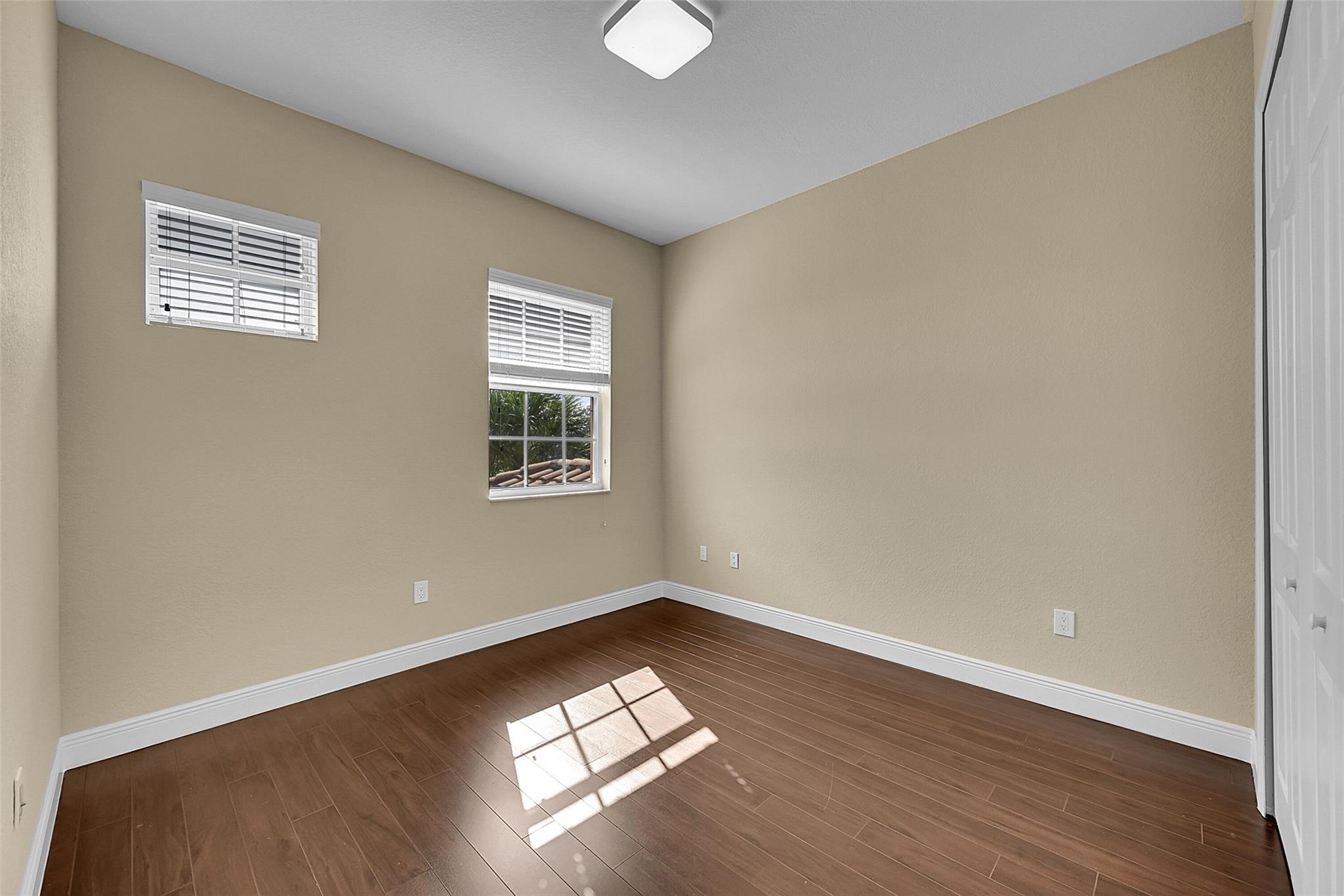 CYPRESS POINTE III AT HER - Residential Lease