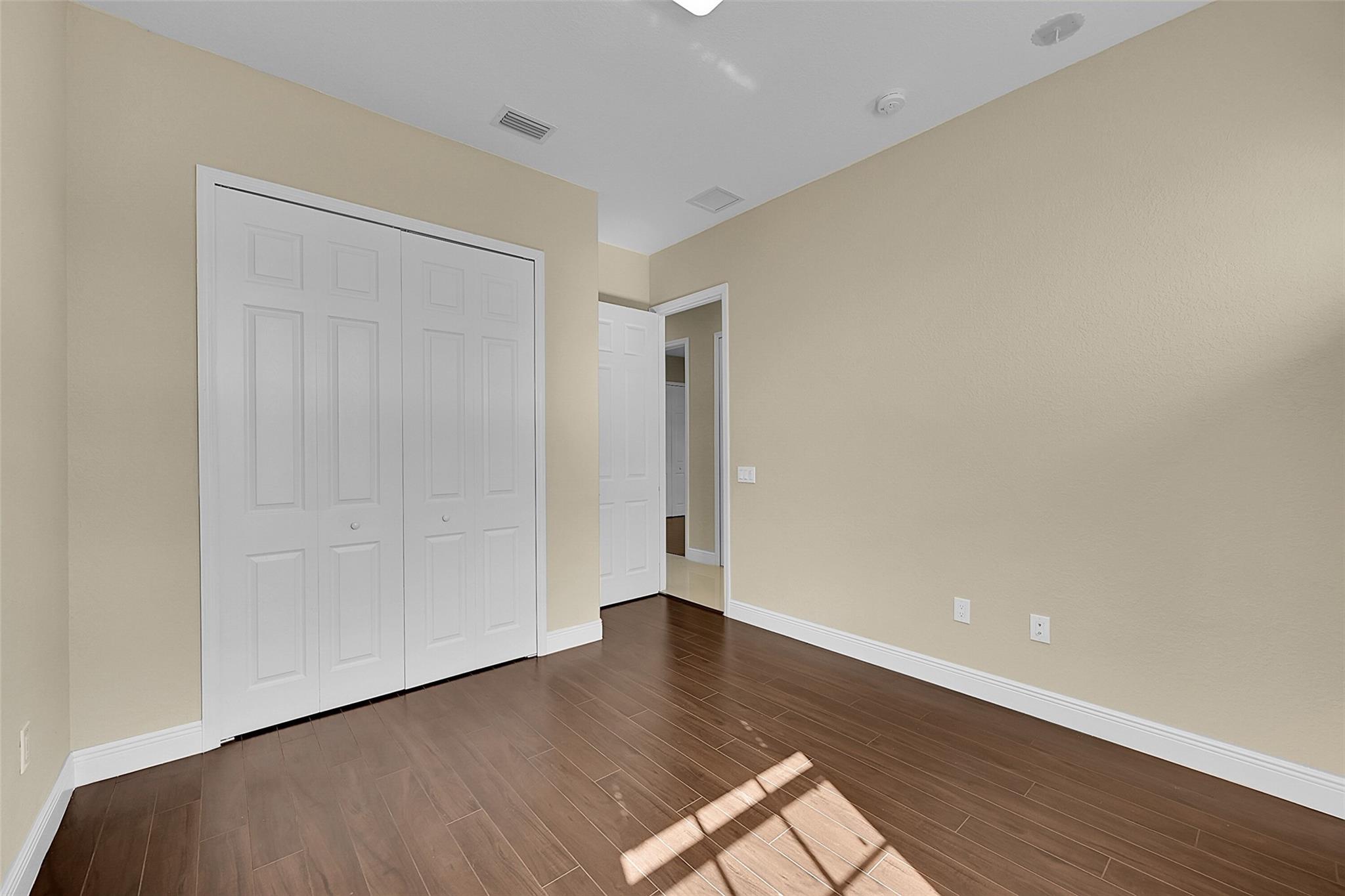 CYPRESS POINTE III AT HER - Residential Lease