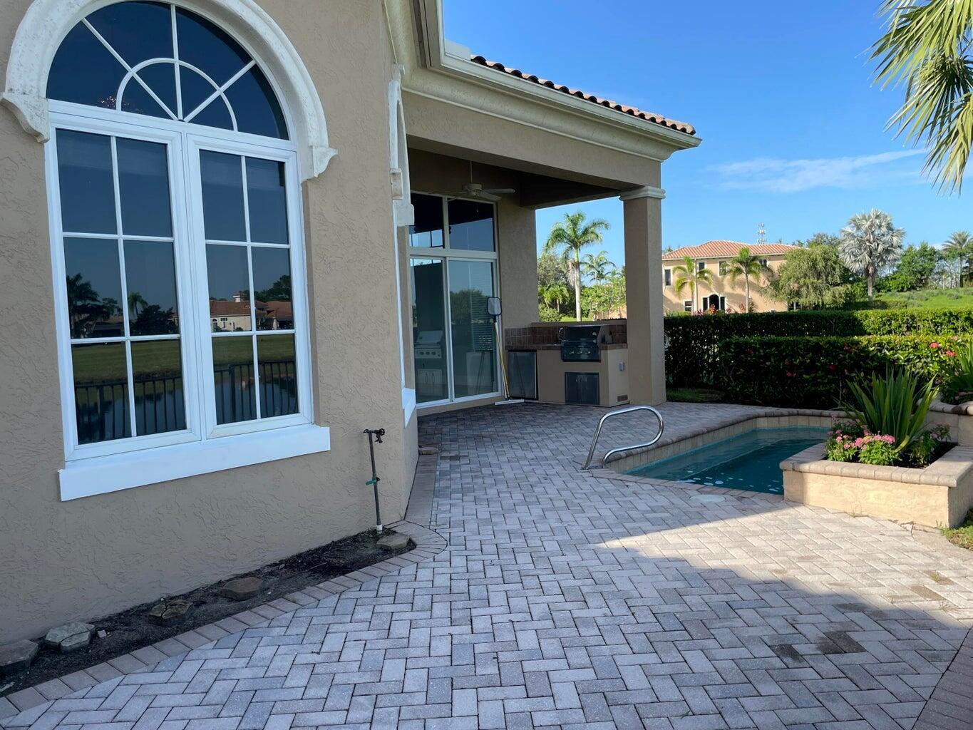 TESORO PLAT NO 6 - Residential Lease