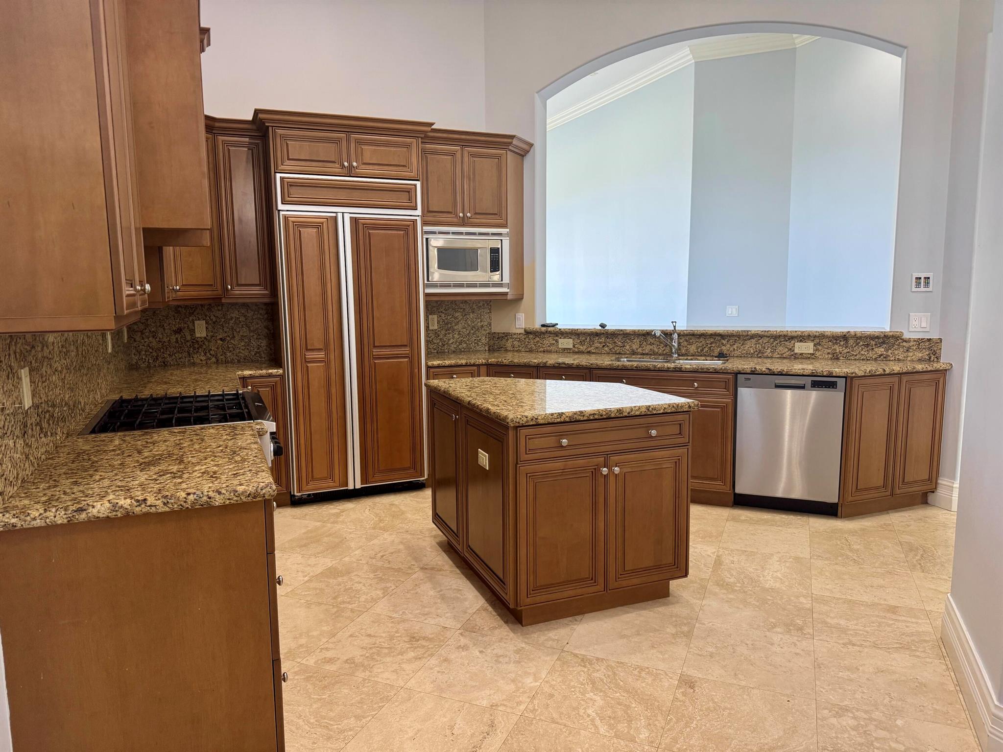 TESORO PLAT NO 6 - Residential Lease