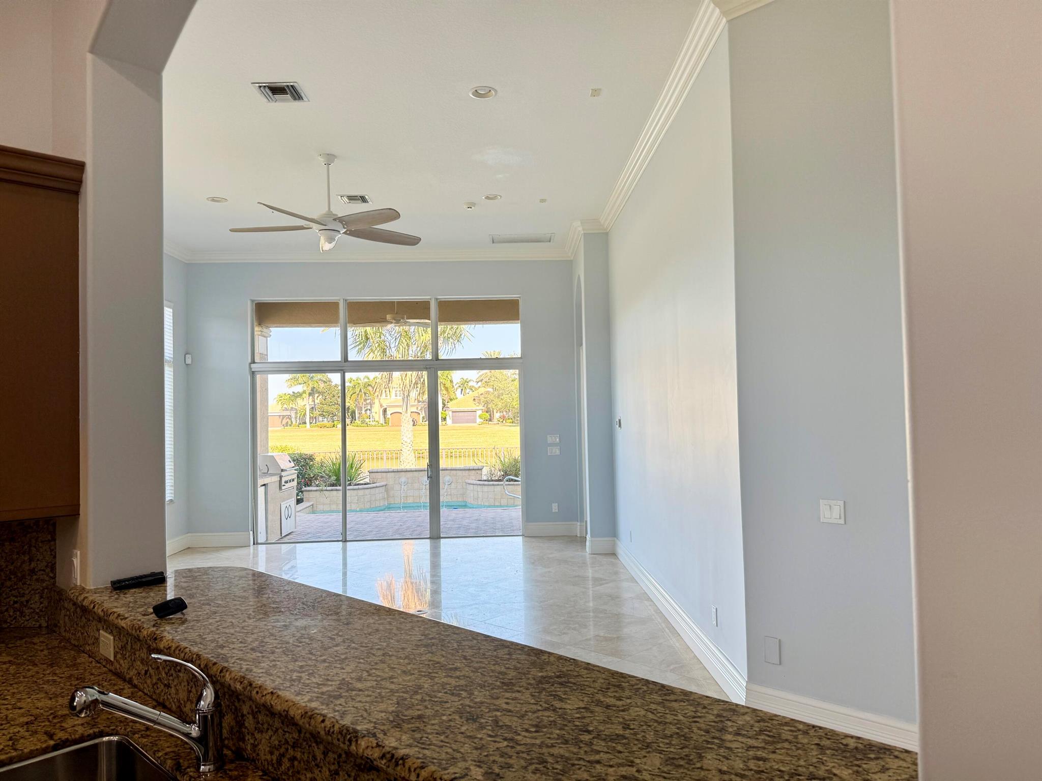 TESORO PLAT NO 6 - Residential Lease