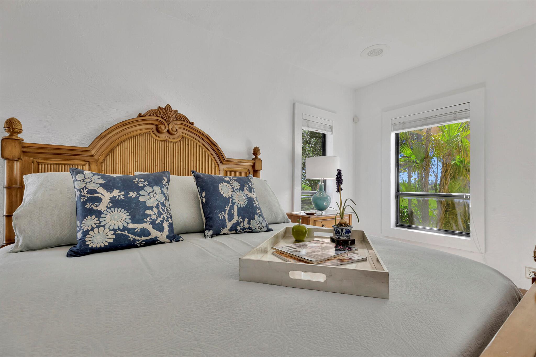 DARK HAMMOCK RANCHETTES - Residential