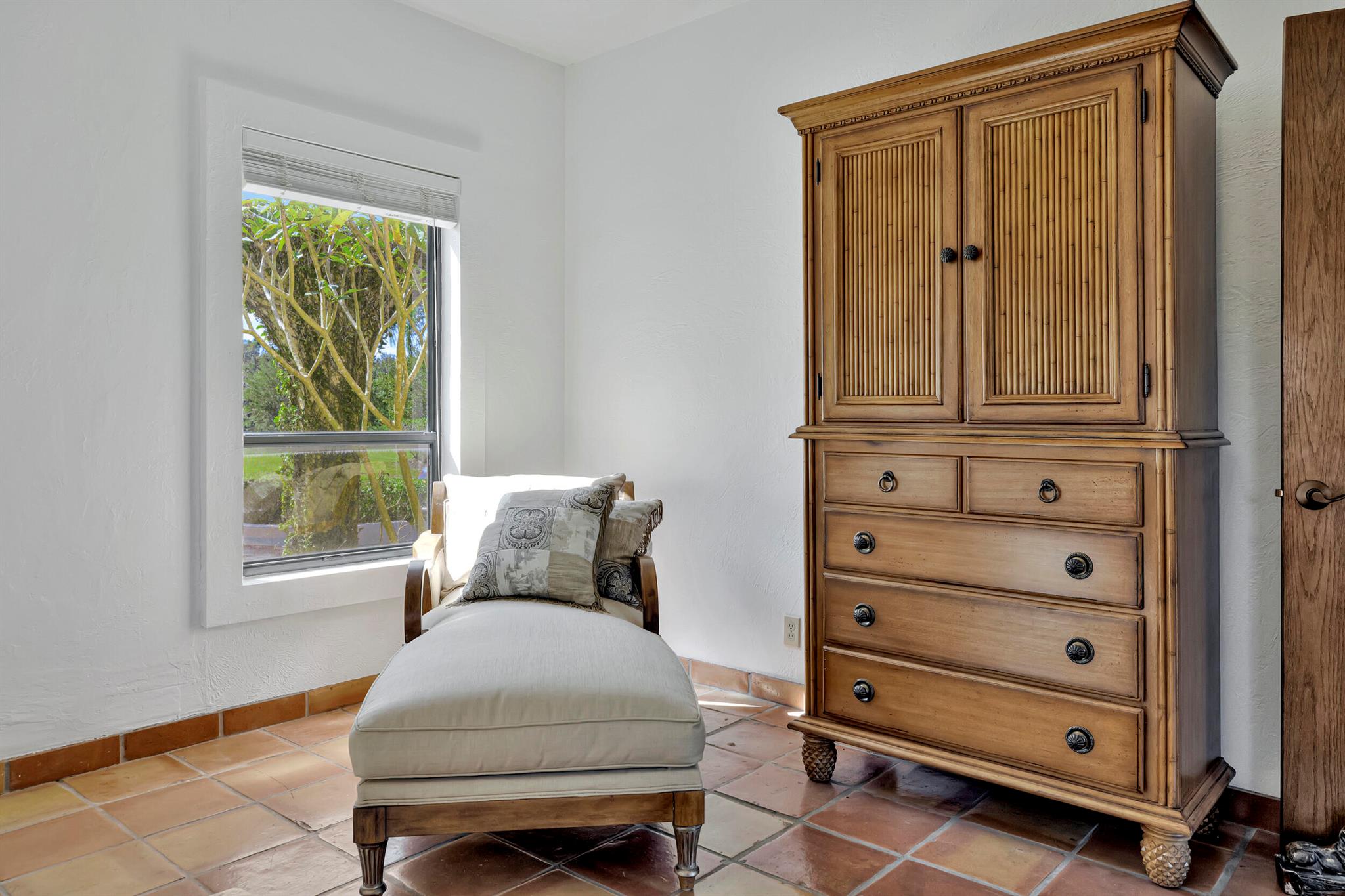 DARK HAMMOCK RANCHETTES - Residential