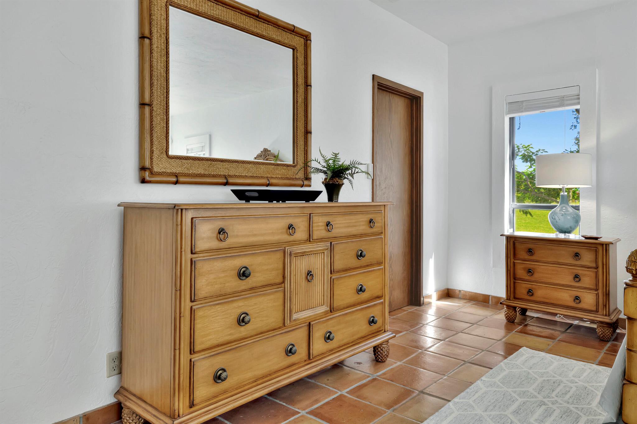 DARK HAMMOCK RANCHETTES - Residential