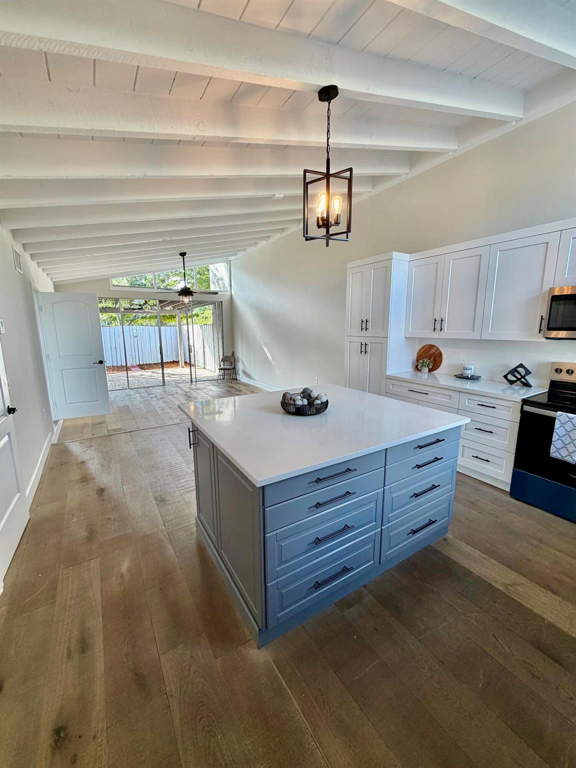 Briar Bay Townhouse Estat - Residential