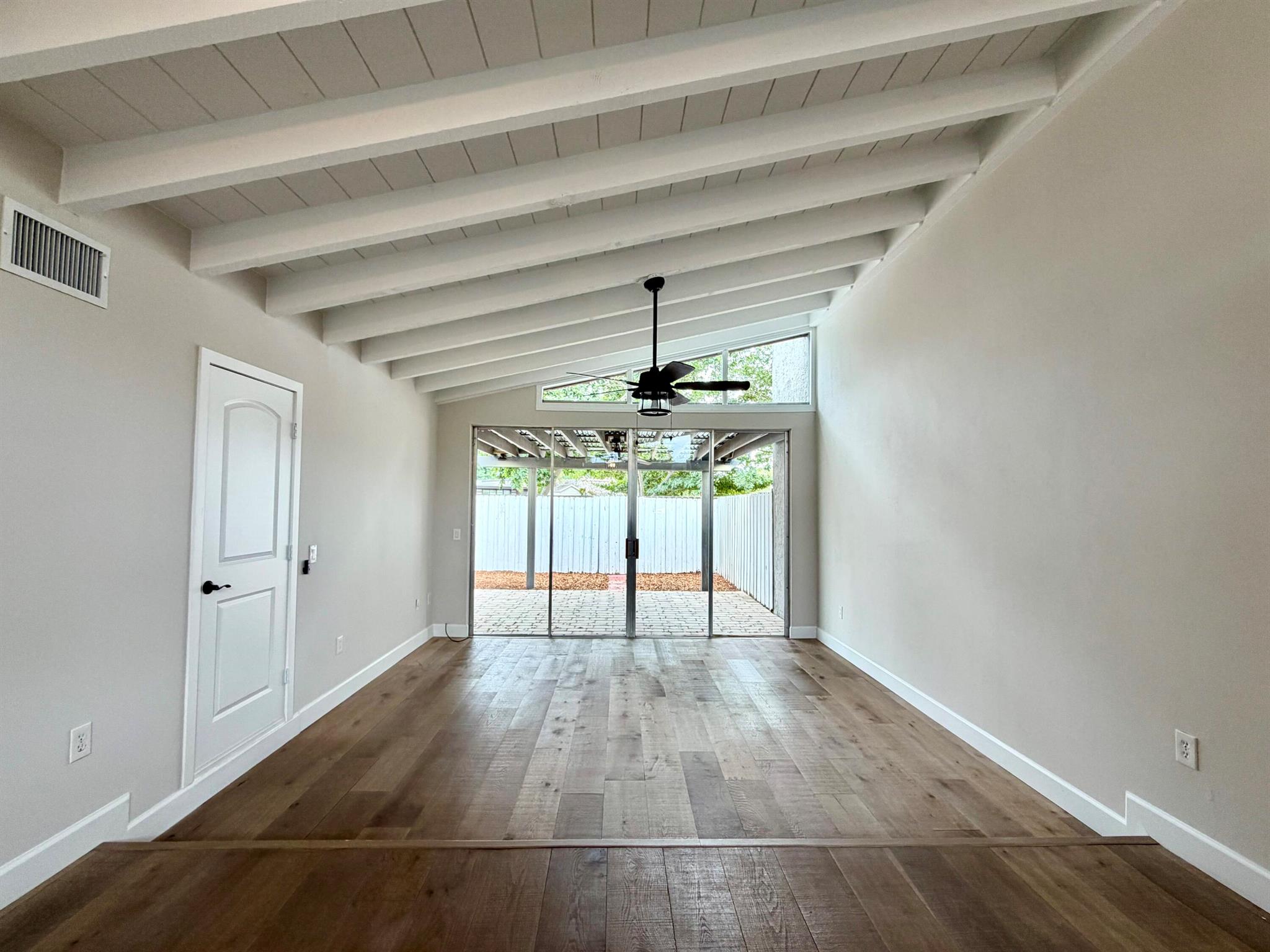 Briar Bay Townhouse Estat - Residential