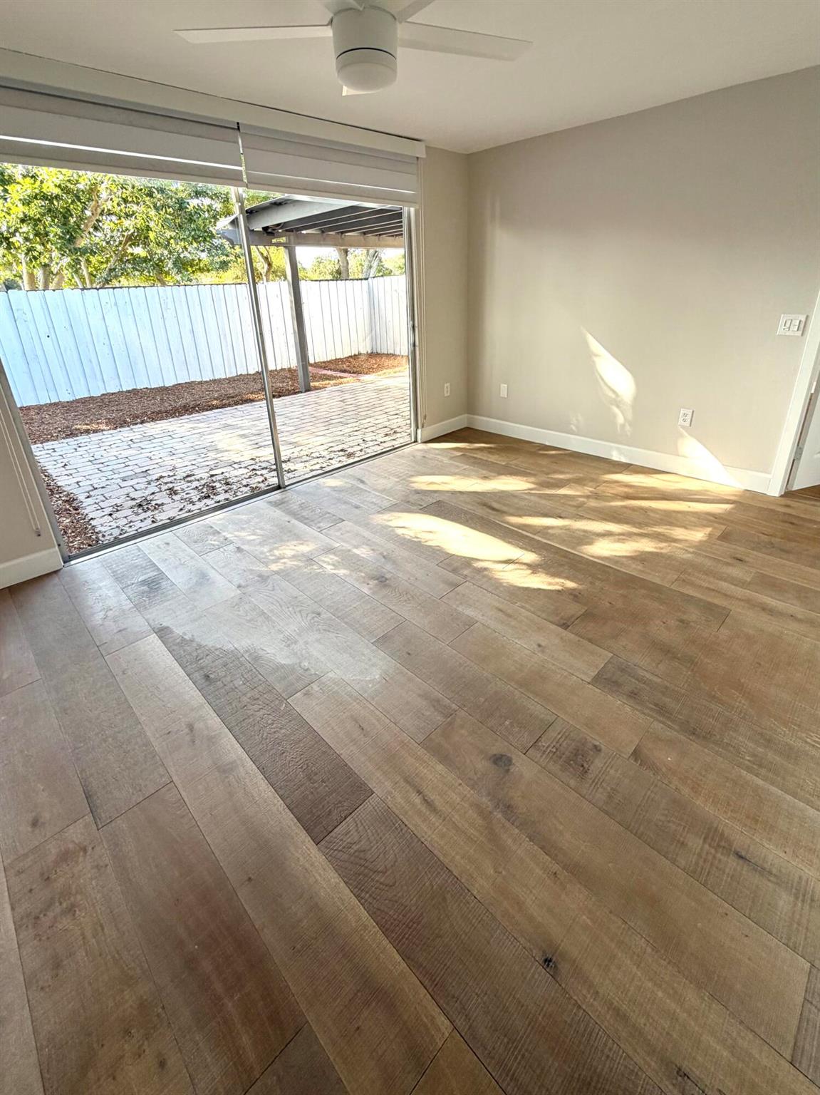 Briar Bay Townhouse Estat - Residential