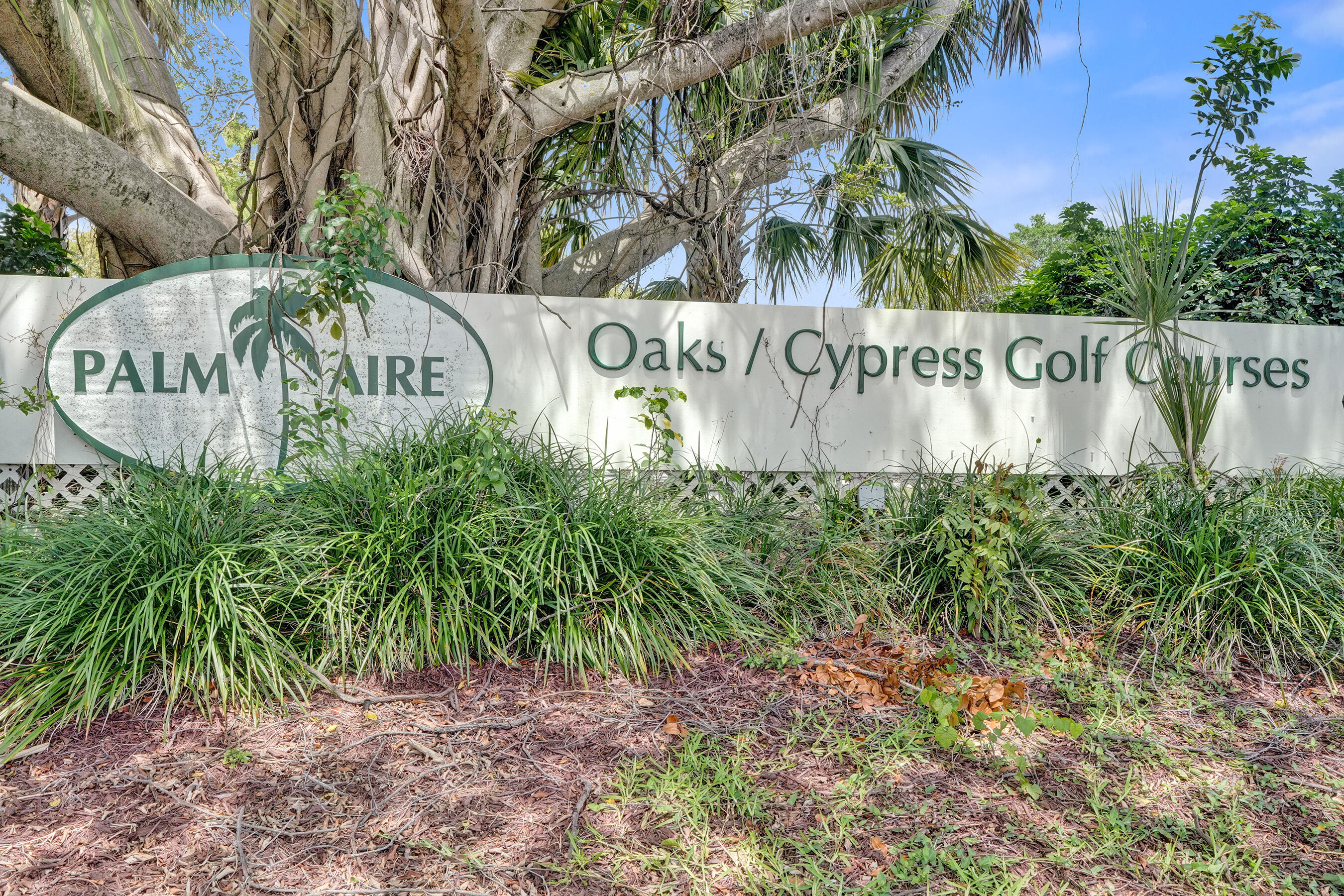 NO 74 PALM-AIRE COUNTRY CLUB - Residential